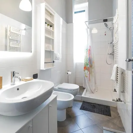 Daire Isola District & Istria M5 Apt! Milano